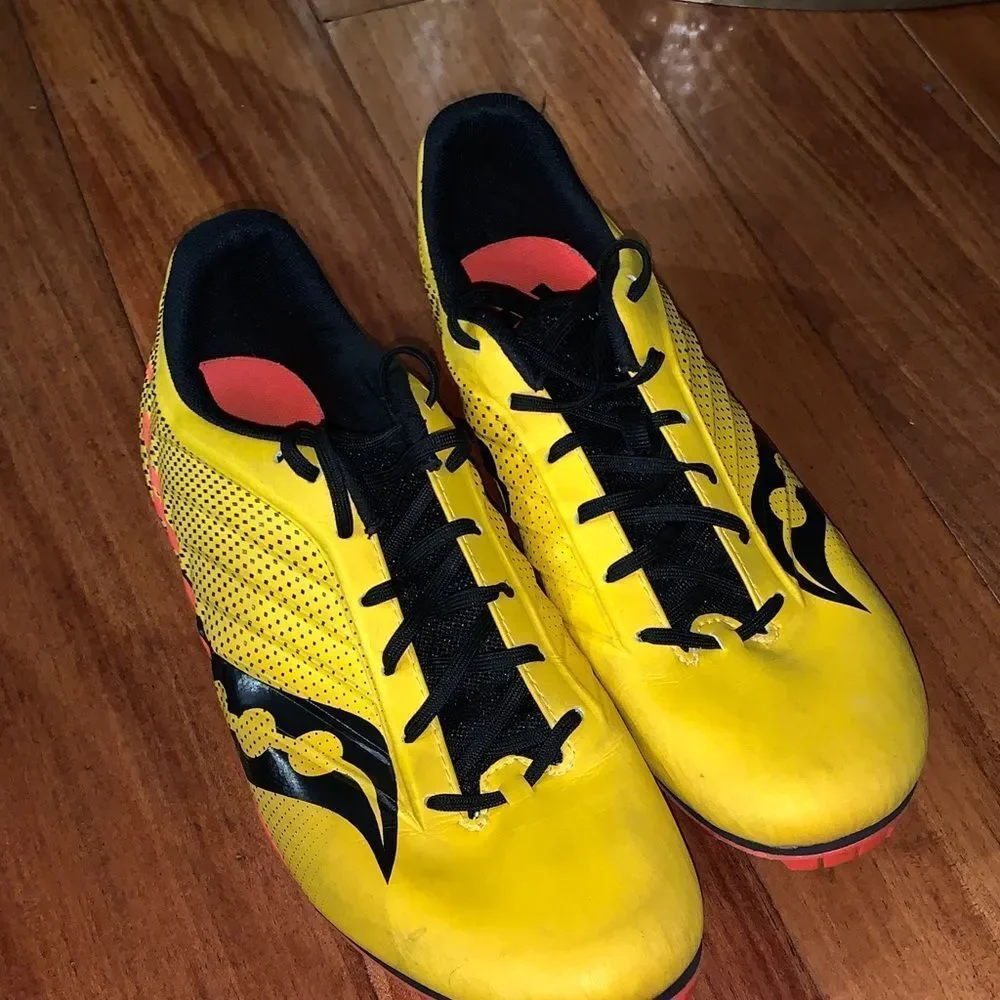 Saucony Men's Vibrant Yellow track sprinter spikes size 11